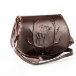 B&A valódi bőr vadásztáska szarvas mintás design fedéllel 28*21 cm