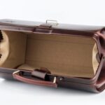 B&A prémium bőr orvosi táska átfogópánttal 41*18 cm - Image 5